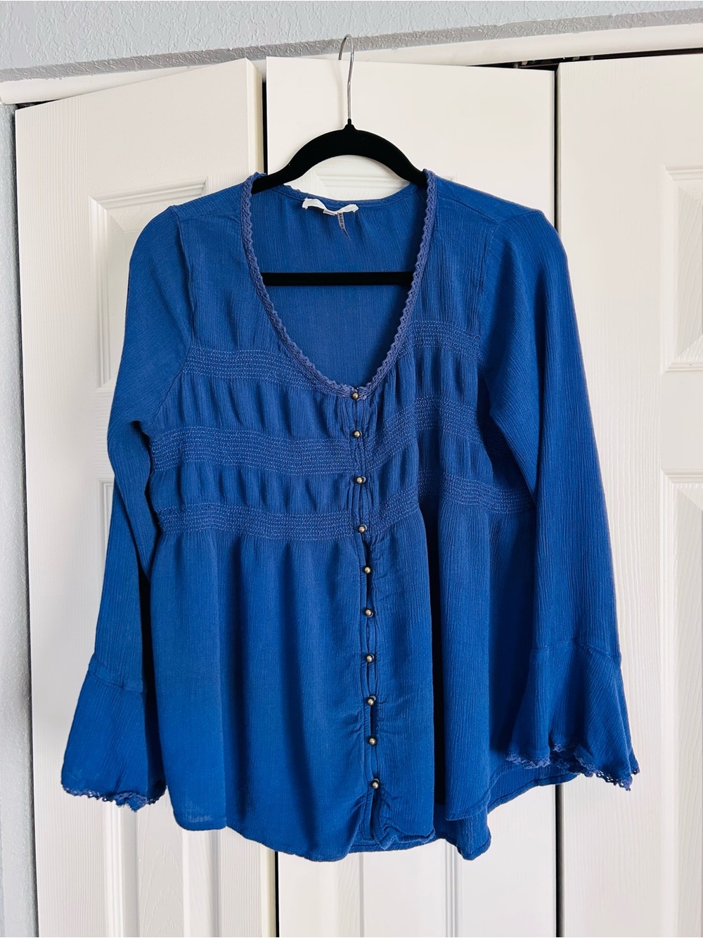 entro Royal Blue Button-Front V-Neck Peasant Blouse